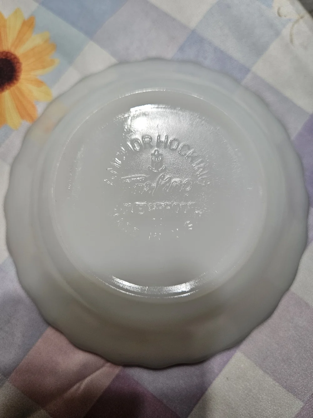 Anchor Hocking white milk
